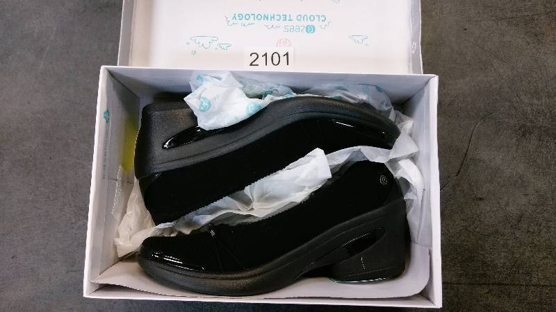 BZees Womens Electric Casual Shoes - Black - Size 9