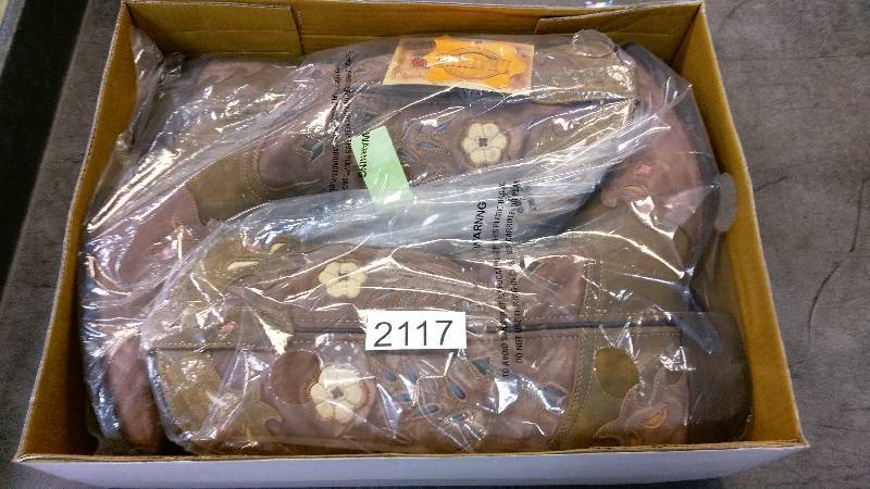 Laredo Womens Pink Flower Boots - Pink  Brown - Size 9 12
