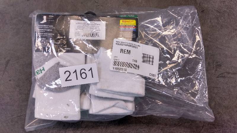 Hanes Boys Crew Socks - White - Size Medium - DUSTY, SEE PHOTOS