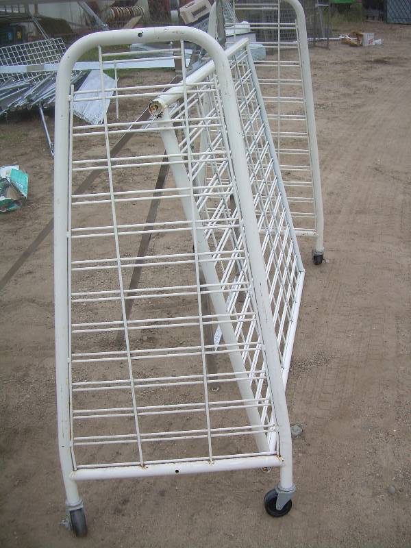 ROLLING RACK
