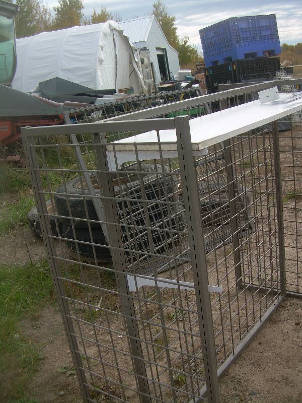 METAL RACK
