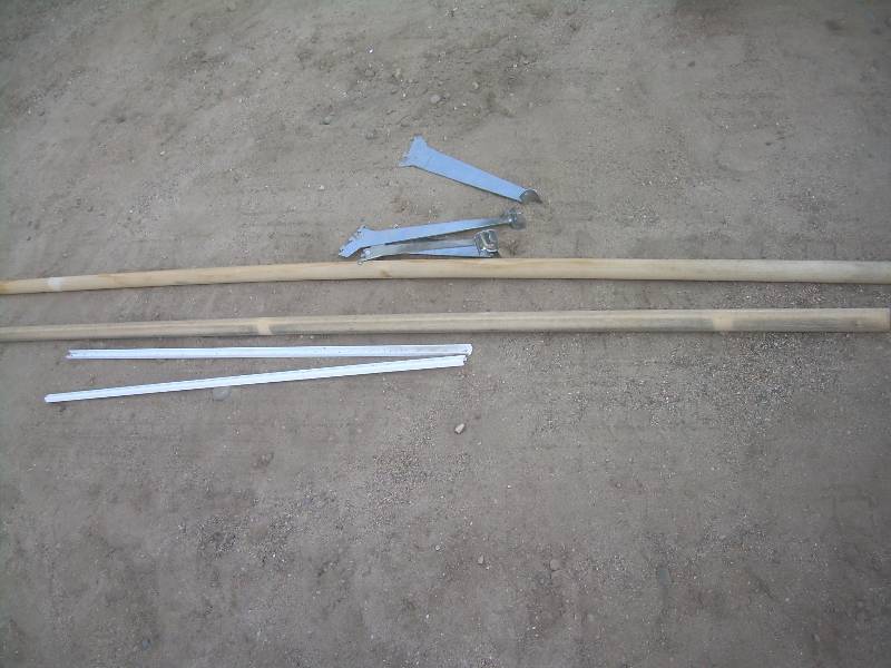 2 WALL MOUNTS WITH WOOD POLES