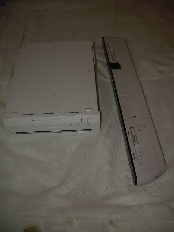 WII AND CONTROLLER