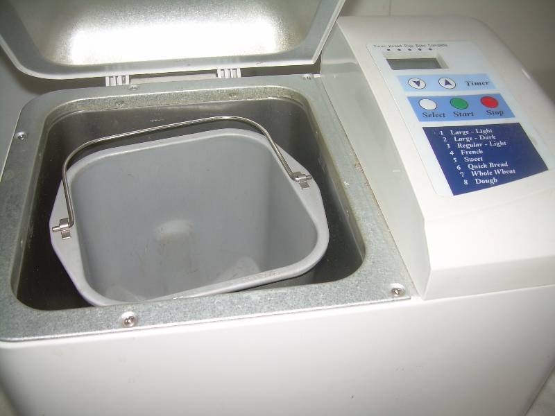 KITCHEN PRO BREAD MAKER