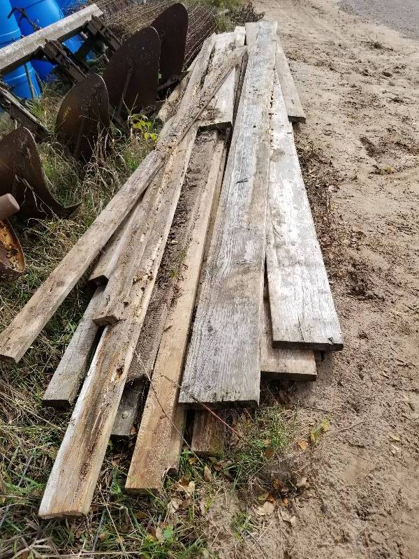 lot 21 image: Lot - Misc Lumber - mostly 14-16ft lengths