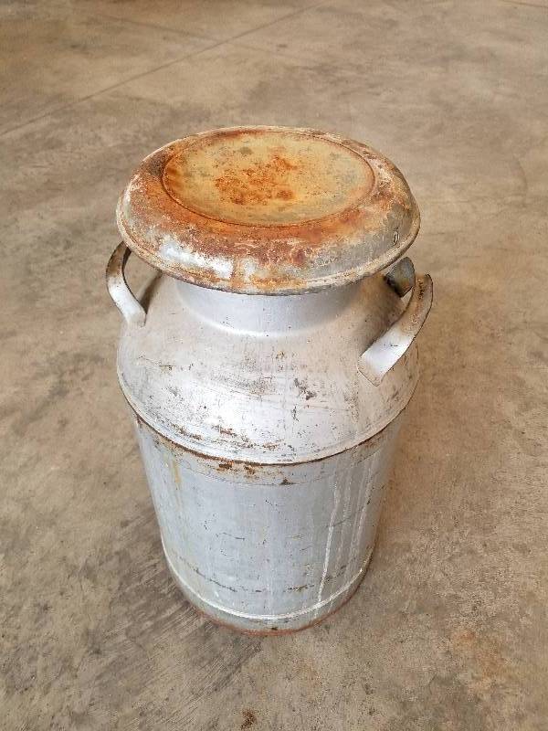 lot 44 image: Metal Cream Can - TEEGARDEN CO-OP, 24