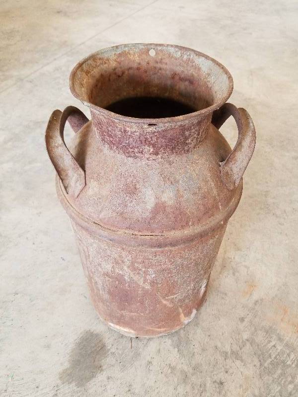lot 47 image: Metal Cream Can - ELMWOOD CREAMERY CO-OP, 24