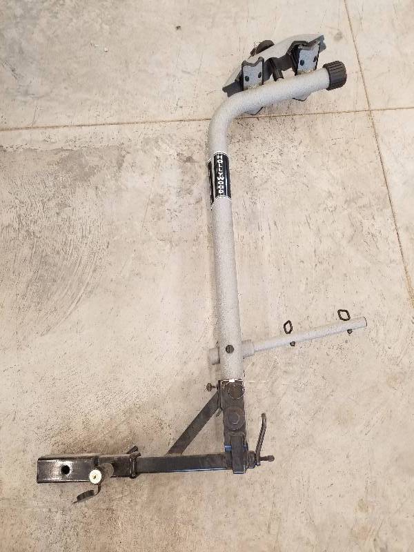 lot 62 image: Hollywood Bike Carrier, with Locks and Keys