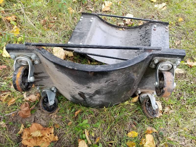 lot 85 image: Pair - Metal Auto Wheel Dollies