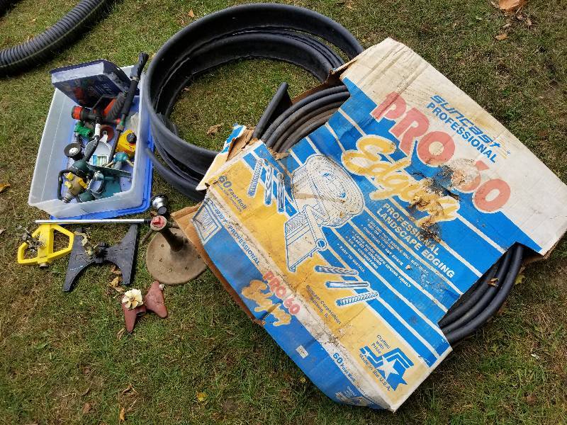 lot 113 image: Lot - Misc Sprinklers, Edging, Etc