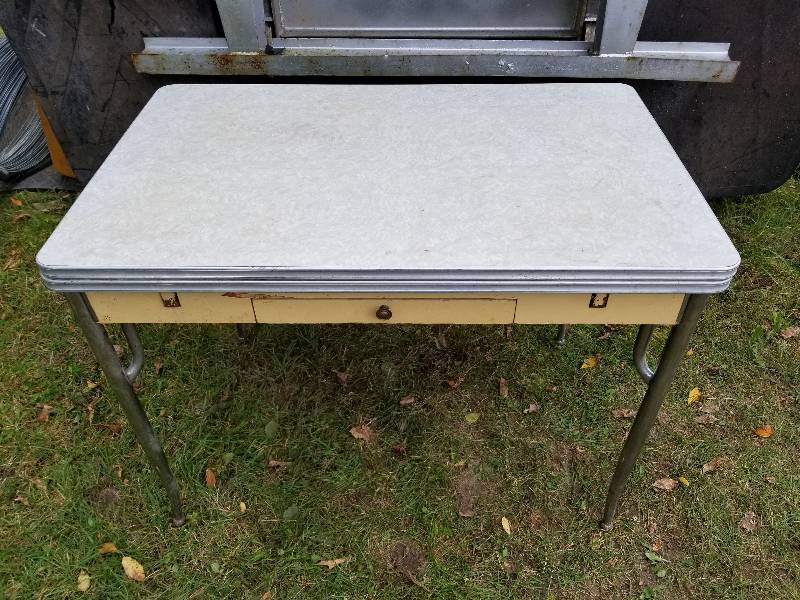 lot 116 image: Vintage Table with Slide-Out Leaf & Drawer