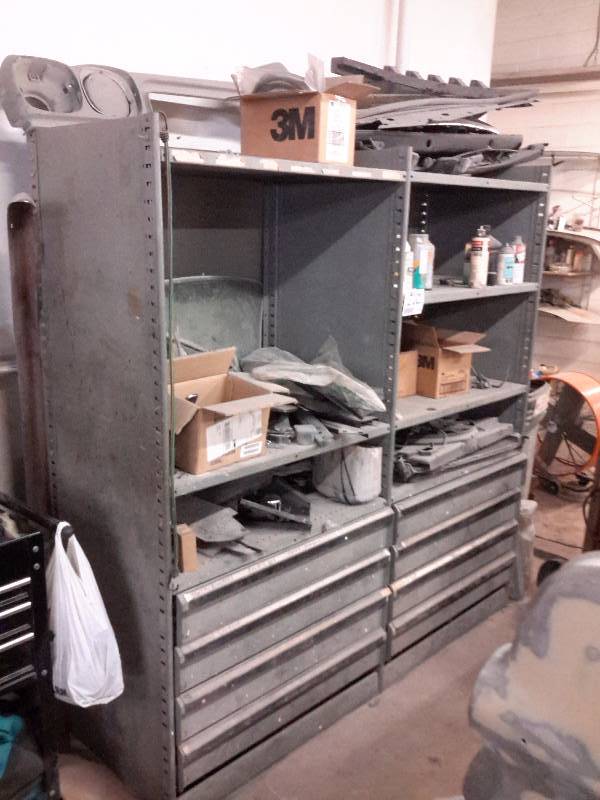 lot 262 image: Steel storage cabinet w 8 drawers
