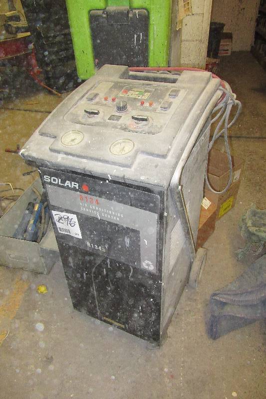 lot 296 image: Solar AC recharging station