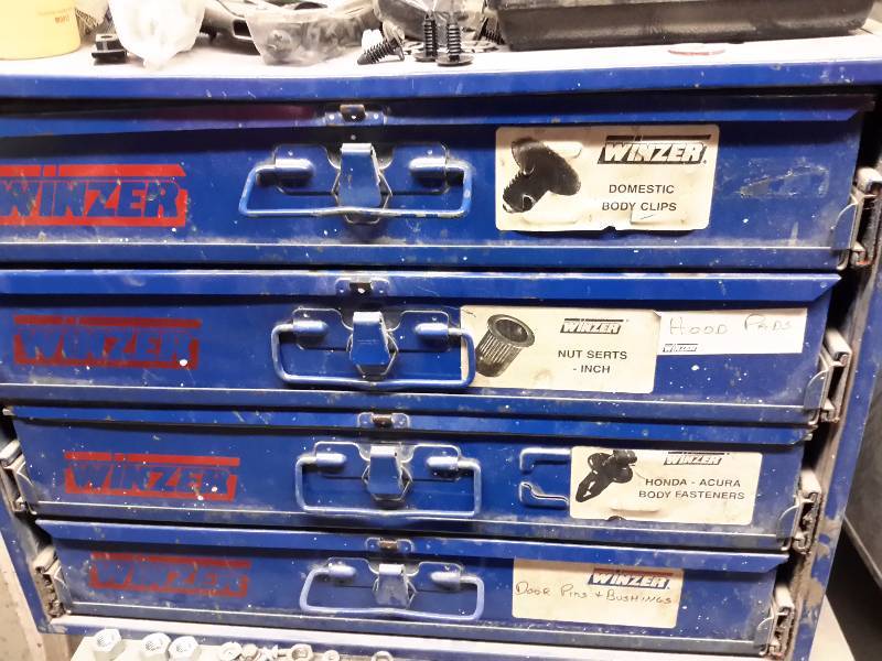 lot 307 image: 4 drawer Clips Cabinet