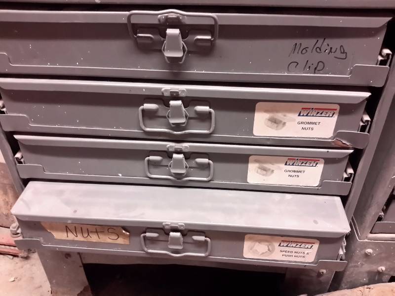 lot 306 image: 4 drawer Clips Cabinet