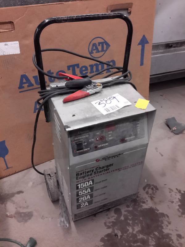 lot 309 image: Commercial Battery Charger