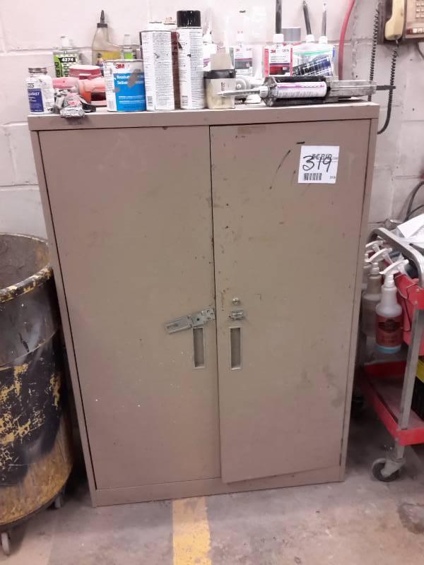 lot 319 image: Industrial Metal Cabinet