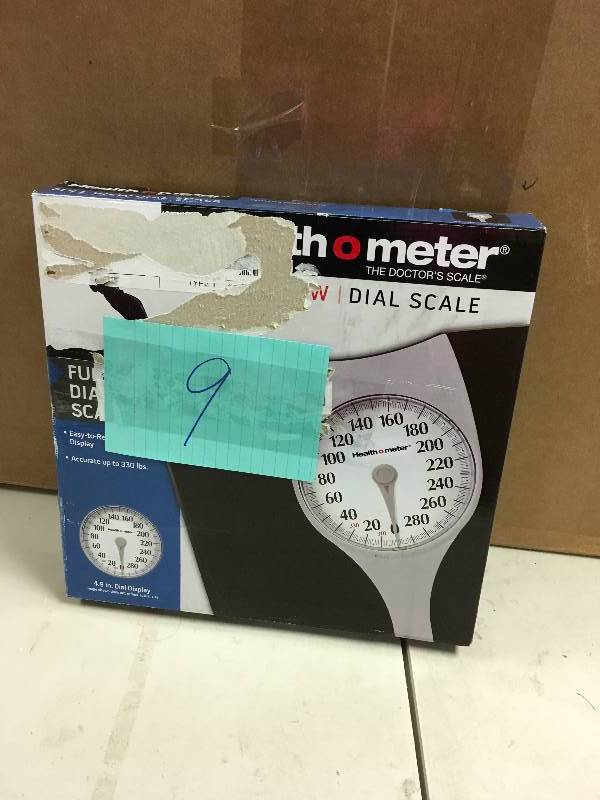 lot 9 image: 300lb scale weight in box