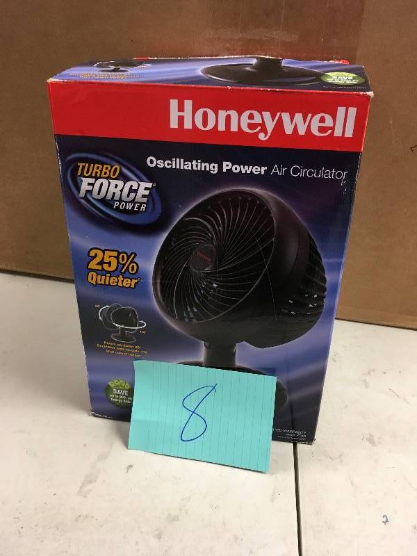 lot 8 image: Honeywell TurboForce HT-906 Oscillating Table Fan in box