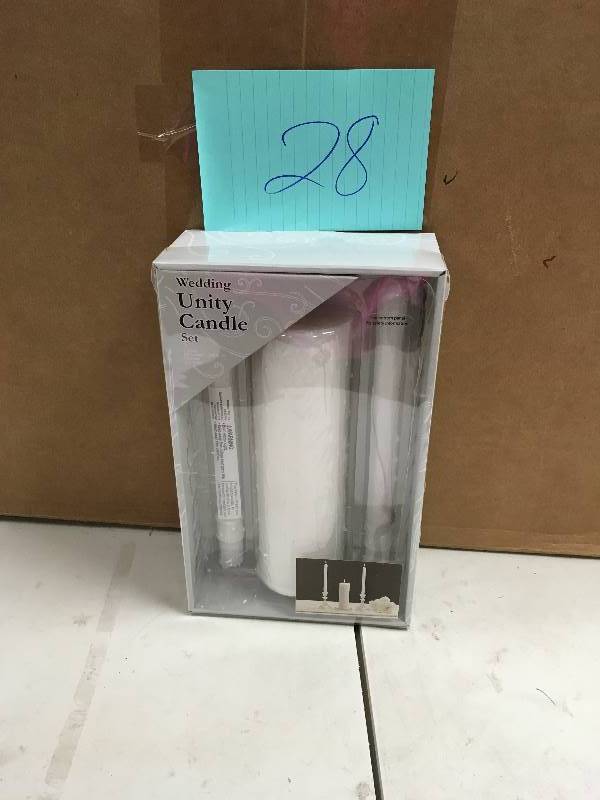 lot 28 image: Peaktop Vietnam limited 3-Piece Wedding Candle Unity Set, White in box