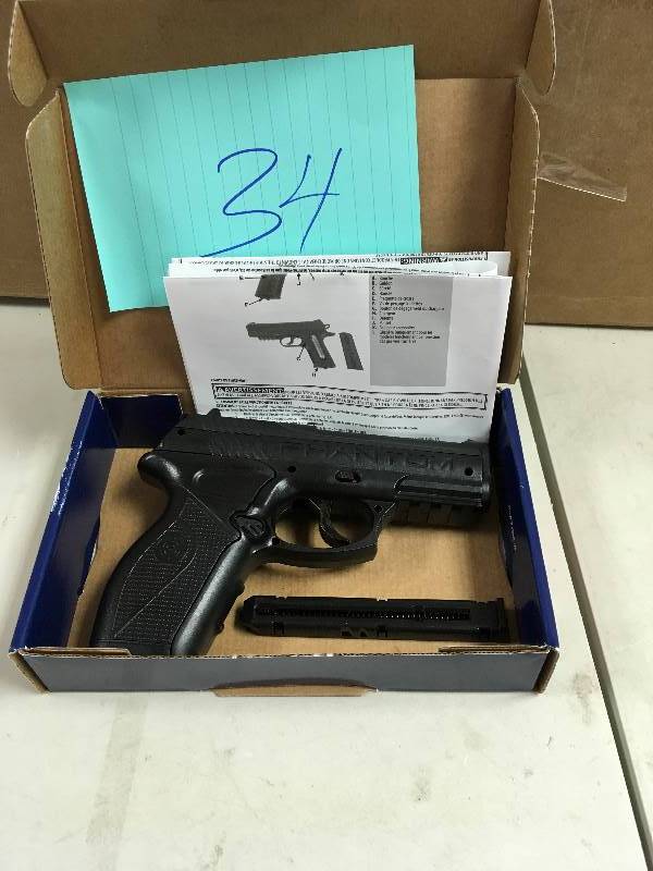 lot 34 image: Crossman P10 Semi Auto BB Gun