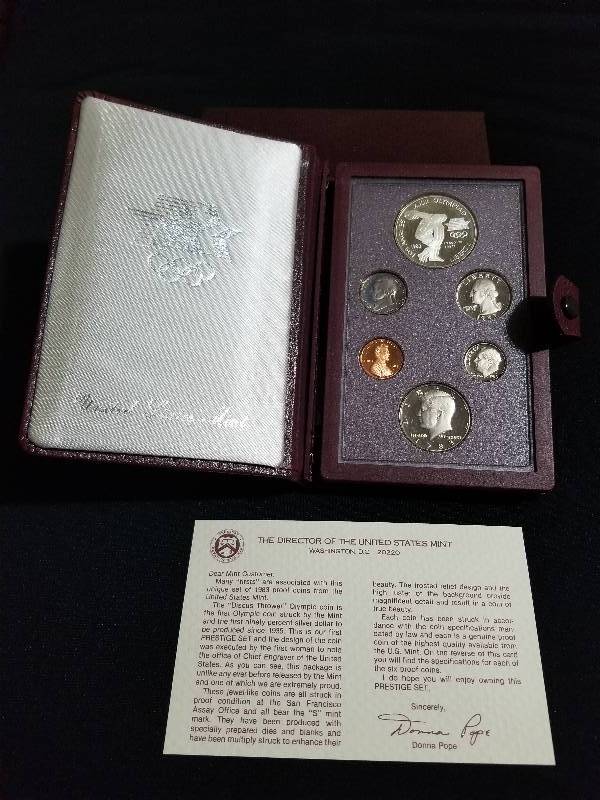lot 7 image: 1983 US Mint Prestige Set - 1st one in Series, Original Box wCOA
