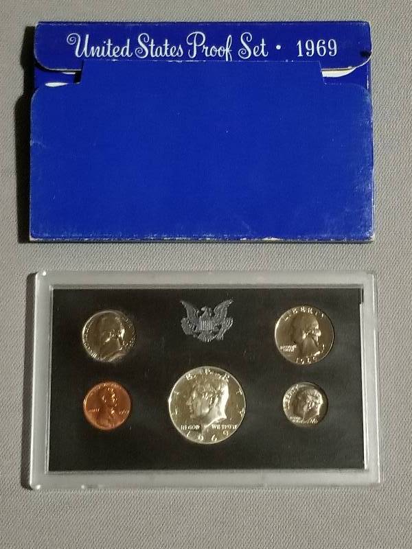 lot 14 image: 1969 US Mint Proof Set
