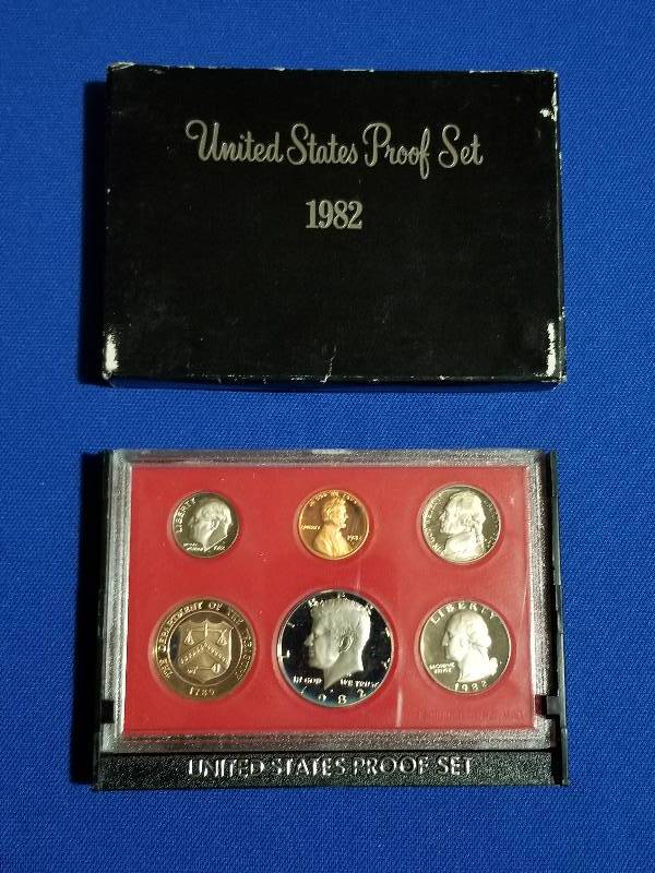 lot 27 image: 1982 US Mint Proof Set