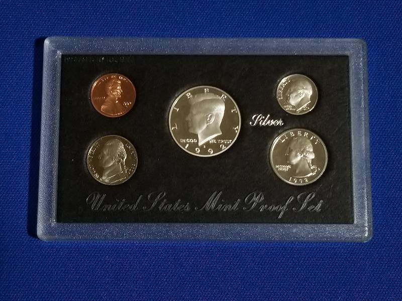 lot 48 image: 1992 US Mint SILVER Proof Set