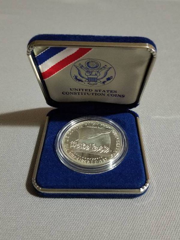lot 70 image: 1987 US Constitution SILVER Dollar, 90% Silver, Original Box & COA