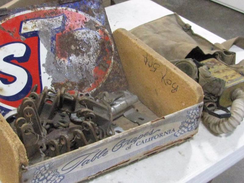 lot 36 image: Box Lot