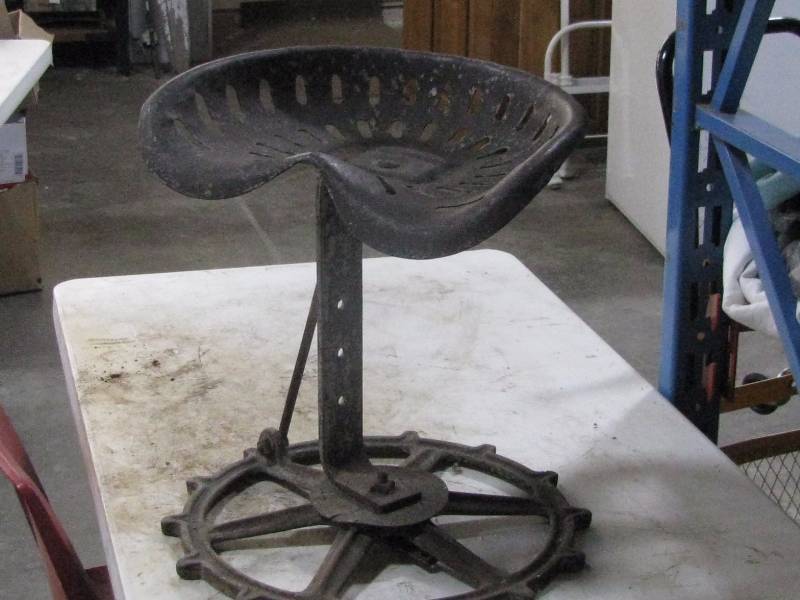 lot 42 image: Tractor Seat Stool