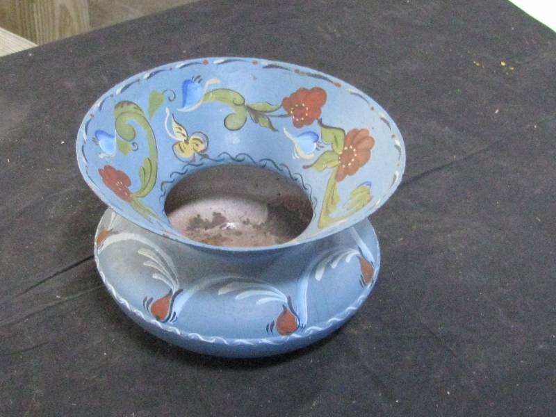 lot 54 image: Rosemaled Cast Iron Spittoon