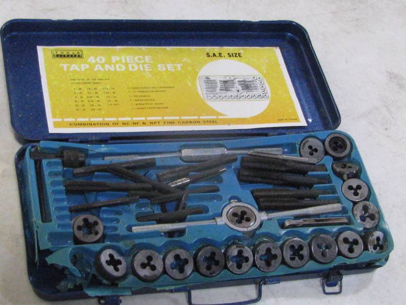 lot 68 image: SAE Tap & Die Set
