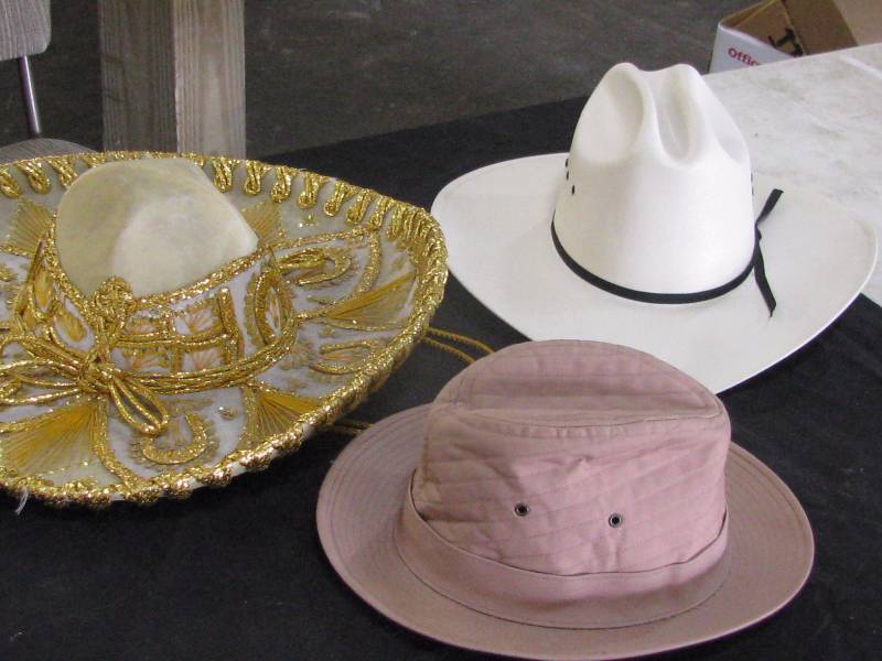lot 101 image: Vintage Hats