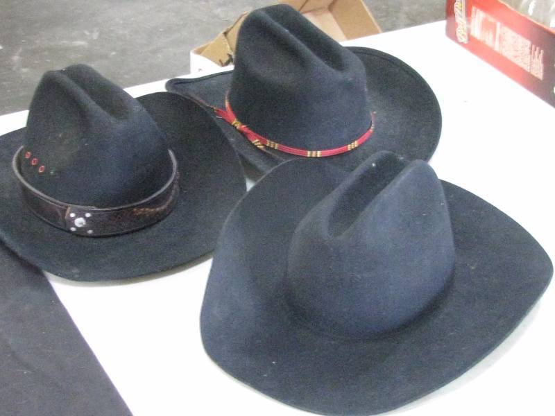 lot 102 image: Western Hats