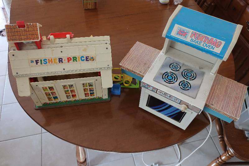 VINTAGE TOYS