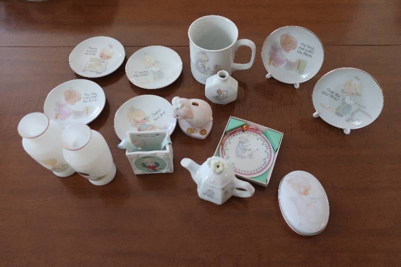 PRECIOUS MOMENTS ITEMS