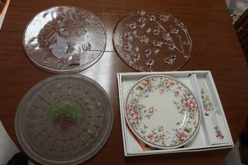 SERVING PLATTERS