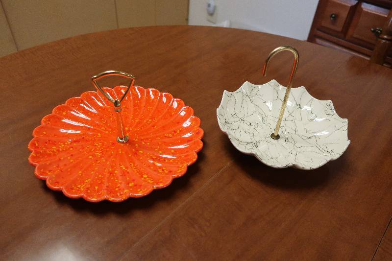 TWO SERVING DISHES WITH HANDLES