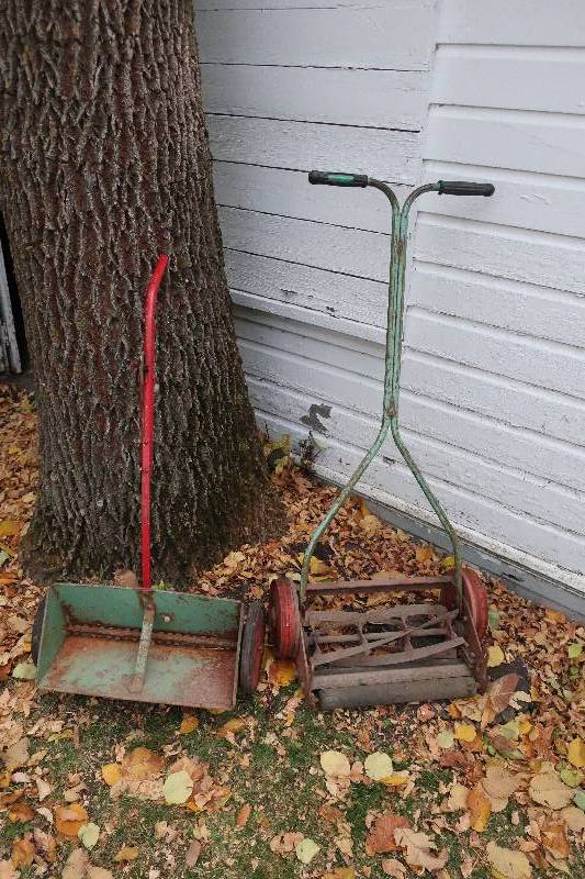 VINTAGE YARD TOOLS