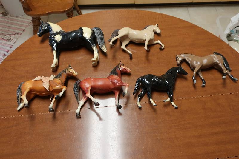 6 OLD TOY HORSES