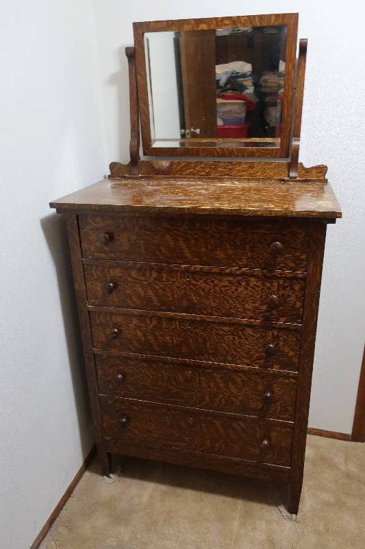 ANTIQUE DRESSER WITH MIRROR