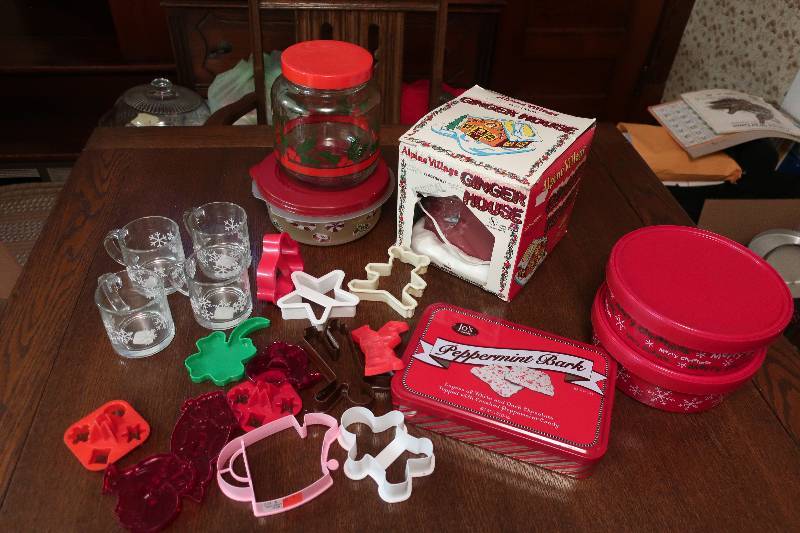 CHRISTMAS ITEMS