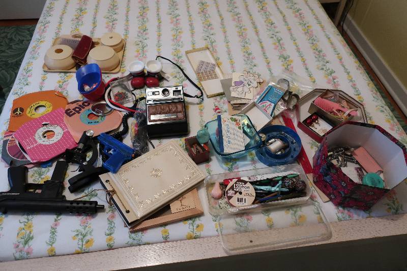 JUNK DRAWER LOT OF MISC