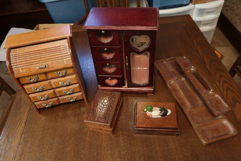 JEWELRY BOXES