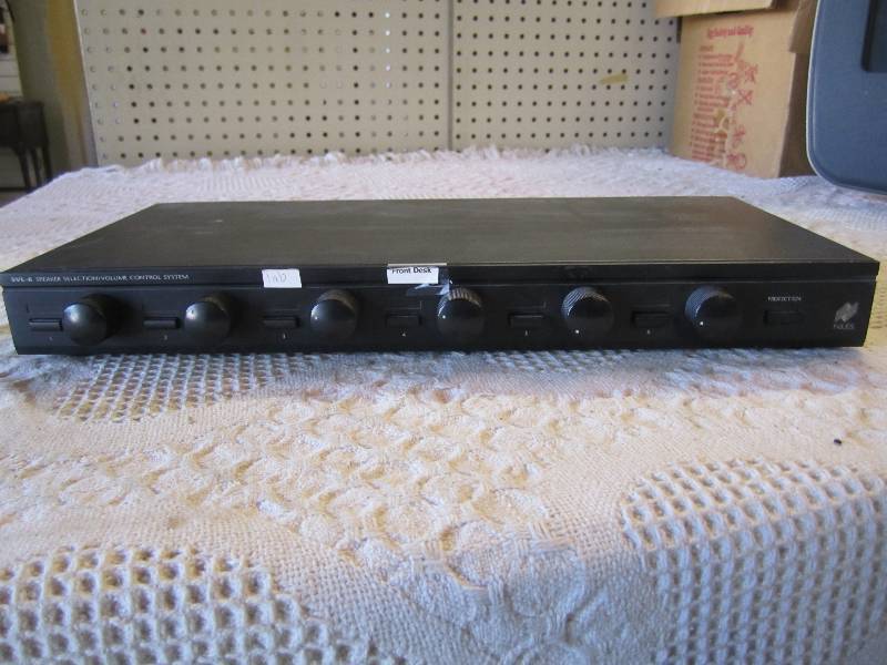 lot 7 image: Niles SVL-6 Speaker SelectionVolum...