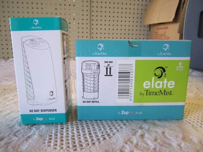 lot 15 image: Time Mist 60 Day Air Freshener Disp...