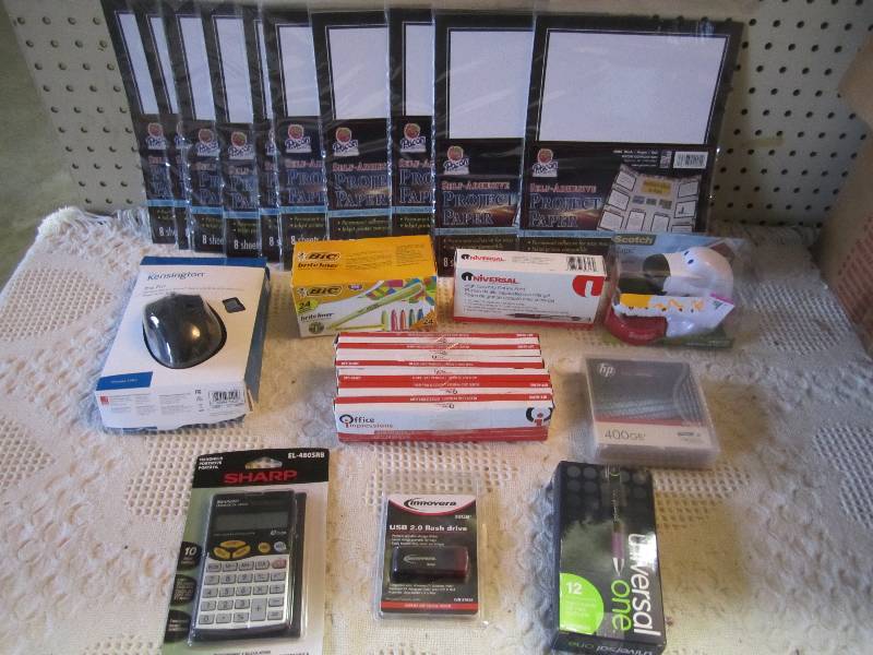 lot 40 image: Lot of Misc Office Items Pens, Penc...