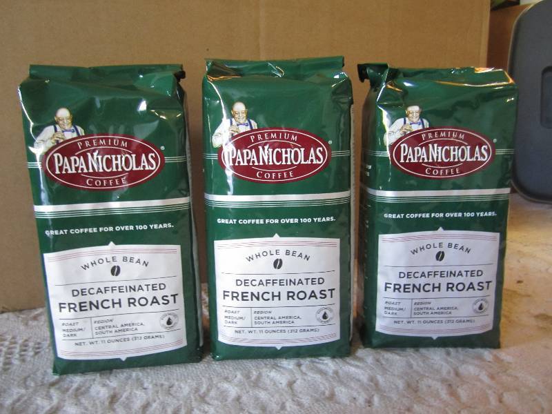 lot 82 image: Lot of 3 - 11 oz Bags Premium Papa ...